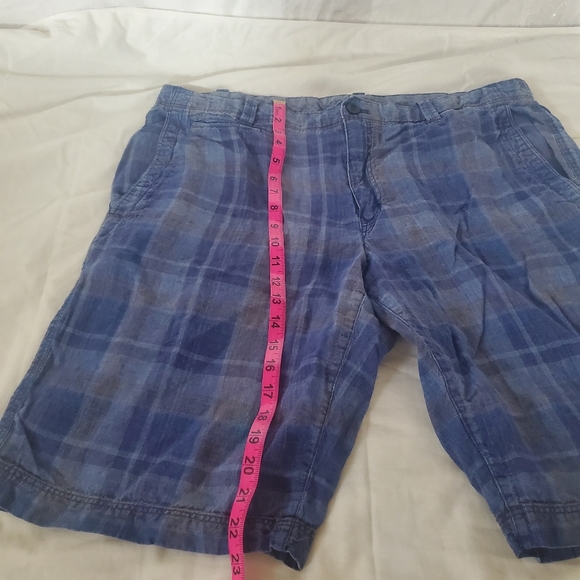 Shorts - Picture 3 of 12